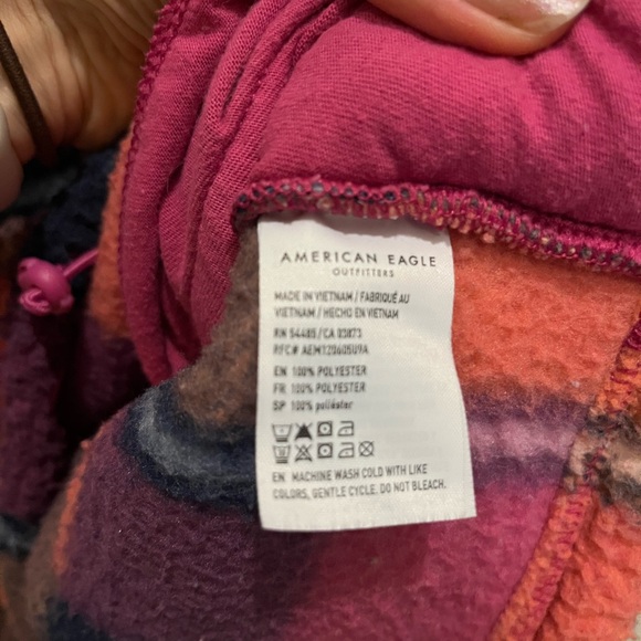 American Eagle Outfitters Pink and Orange Fleece Pullover - Picture 4 of 10